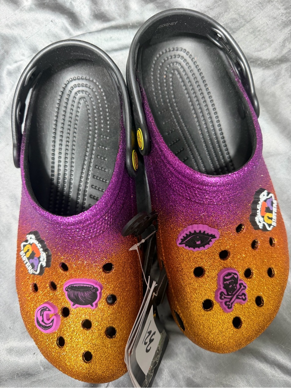 Crocs Disney x Crocs Classic Clog Hocus Pocus Purple & Orange US 9